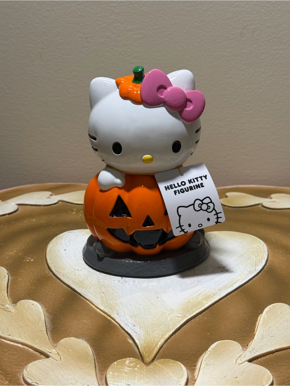 Hello Kitty Halloween Pumpkin Figurine - White, Orange & Pink